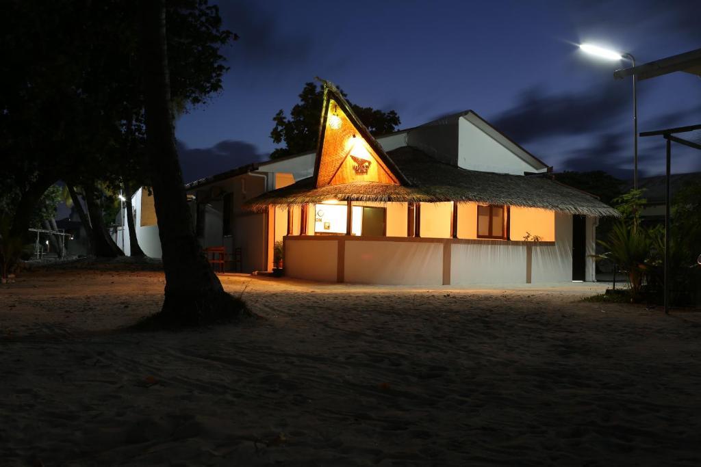 Maldives Isle Beach Inn מראה חיצוני תמונה